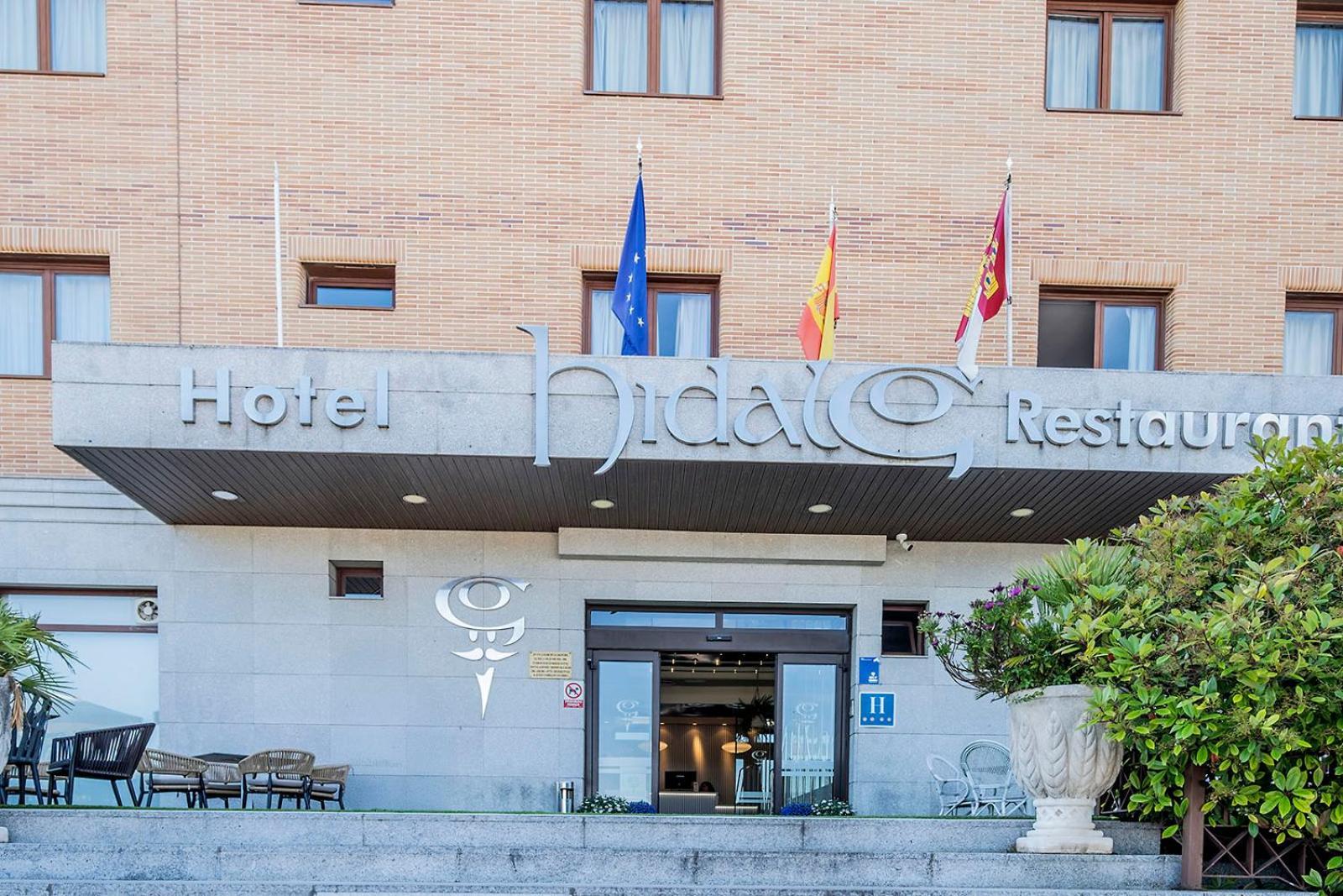 Hidalgo 4*
